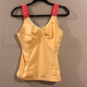 Nike Dri-Fit Women’s Workout/Tennis Tank Size Med